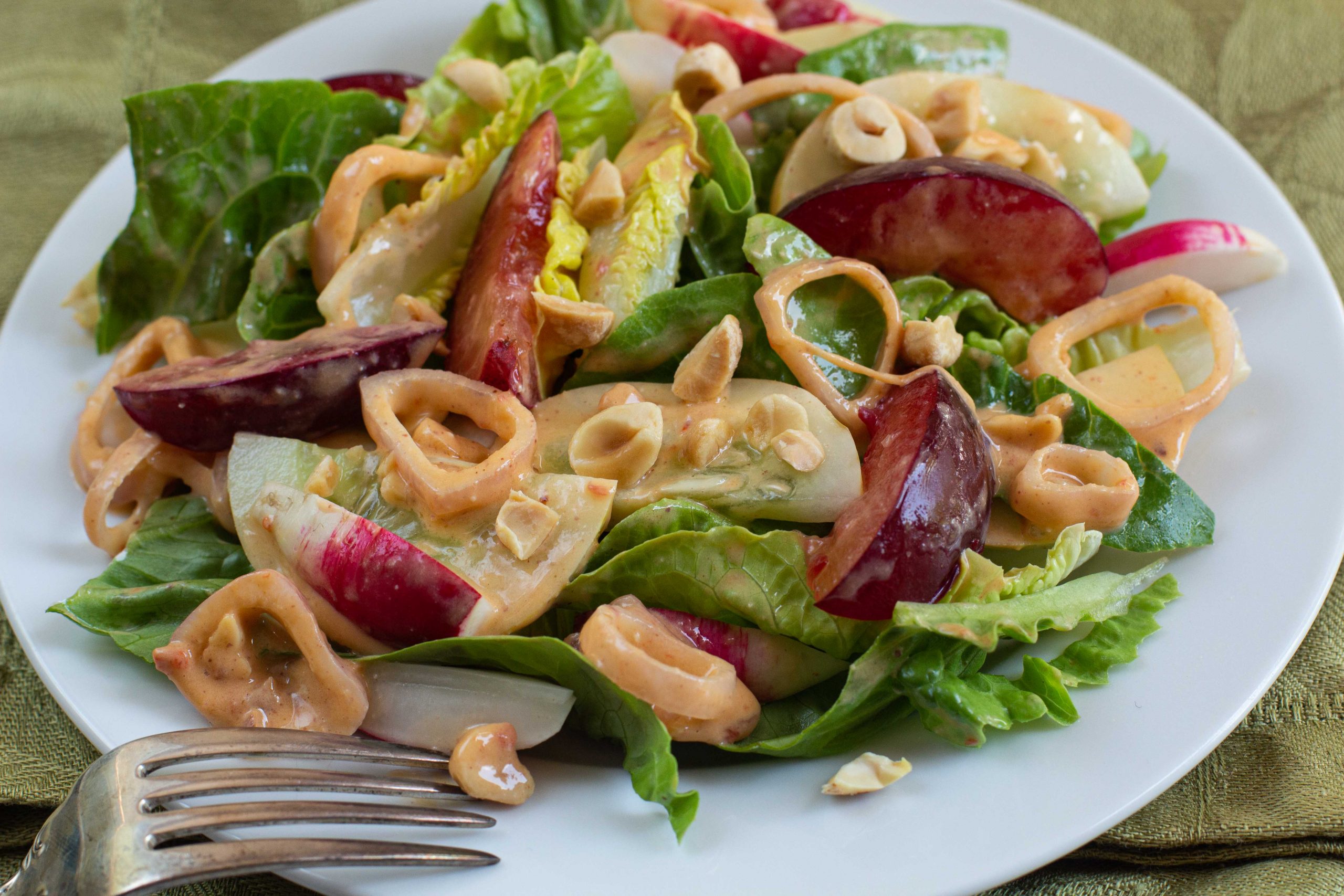 Piedmont Plum Salad with Spicy Peanut Dressing