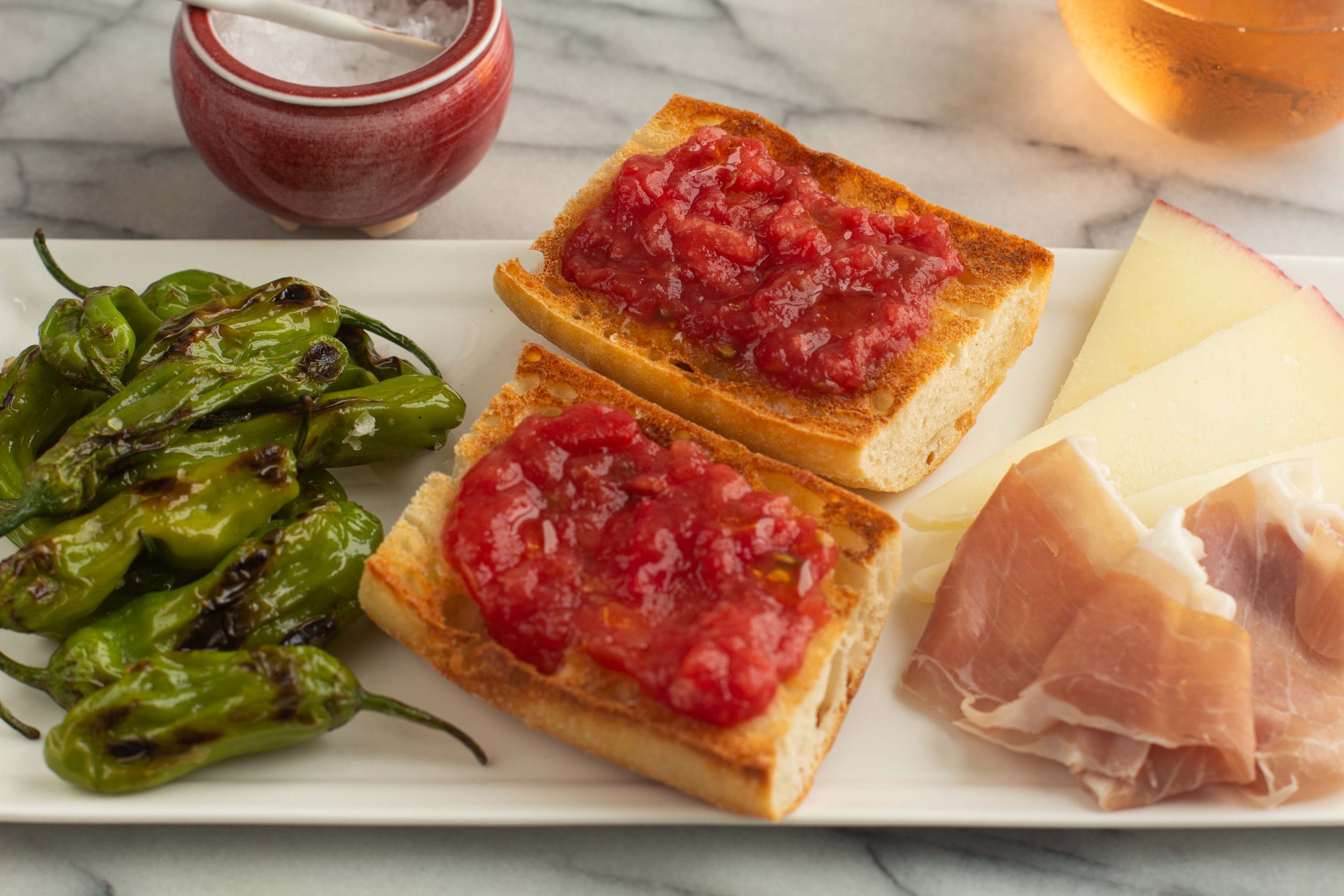 Pan con Tomate — Bread with Tomato