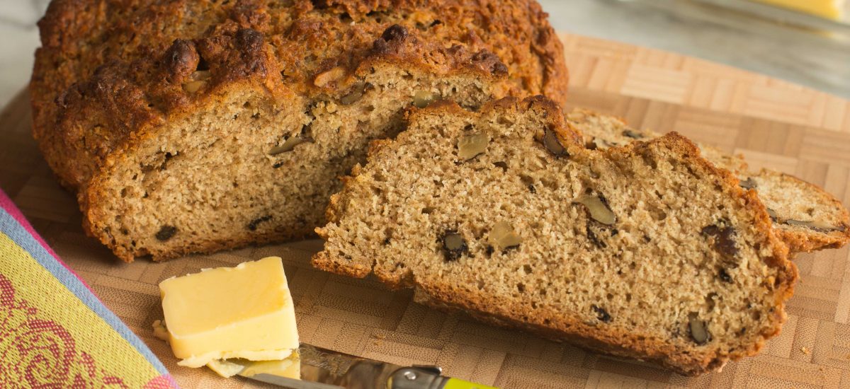 Quick Soda Bread with Whole Wheat and Walnuts