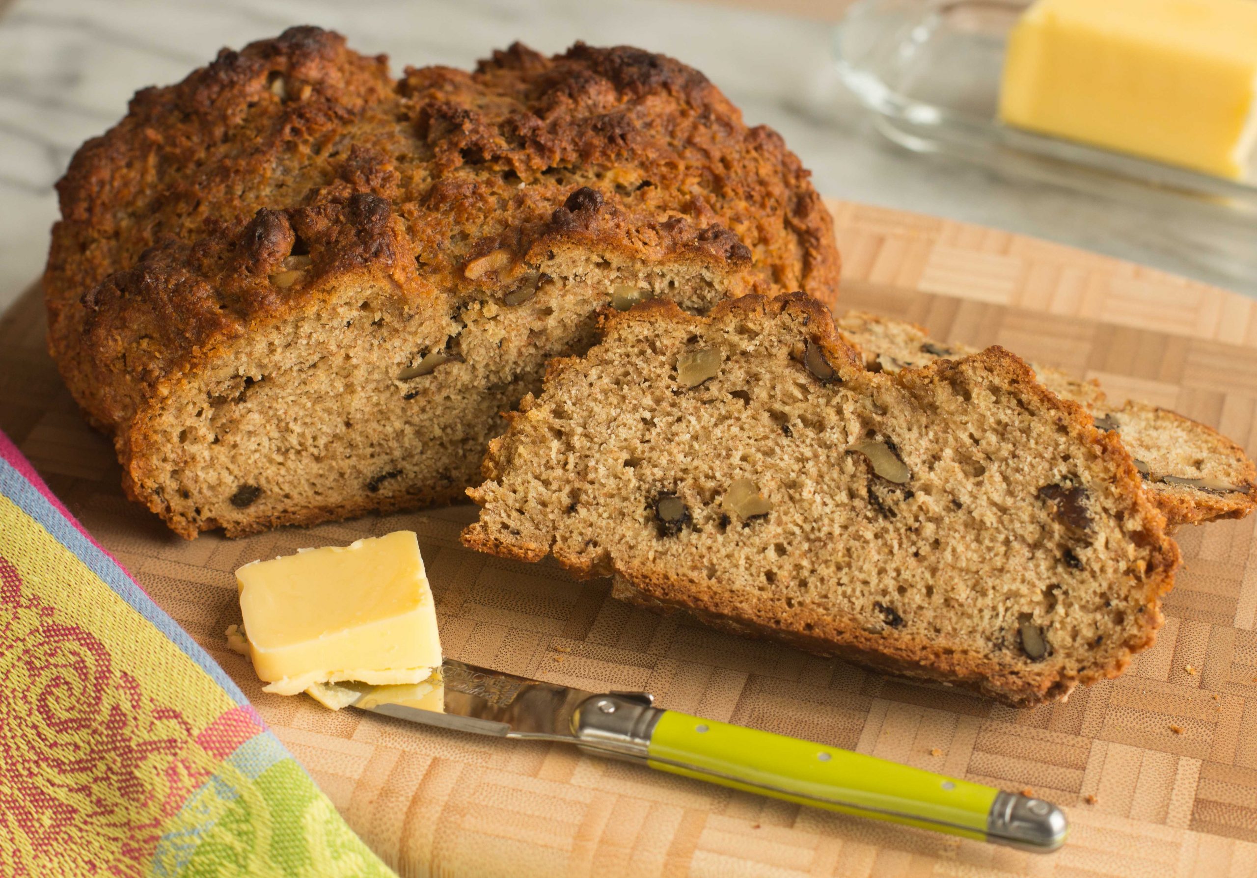 Quick Soda Bread with Whole Wheat and Walnuts